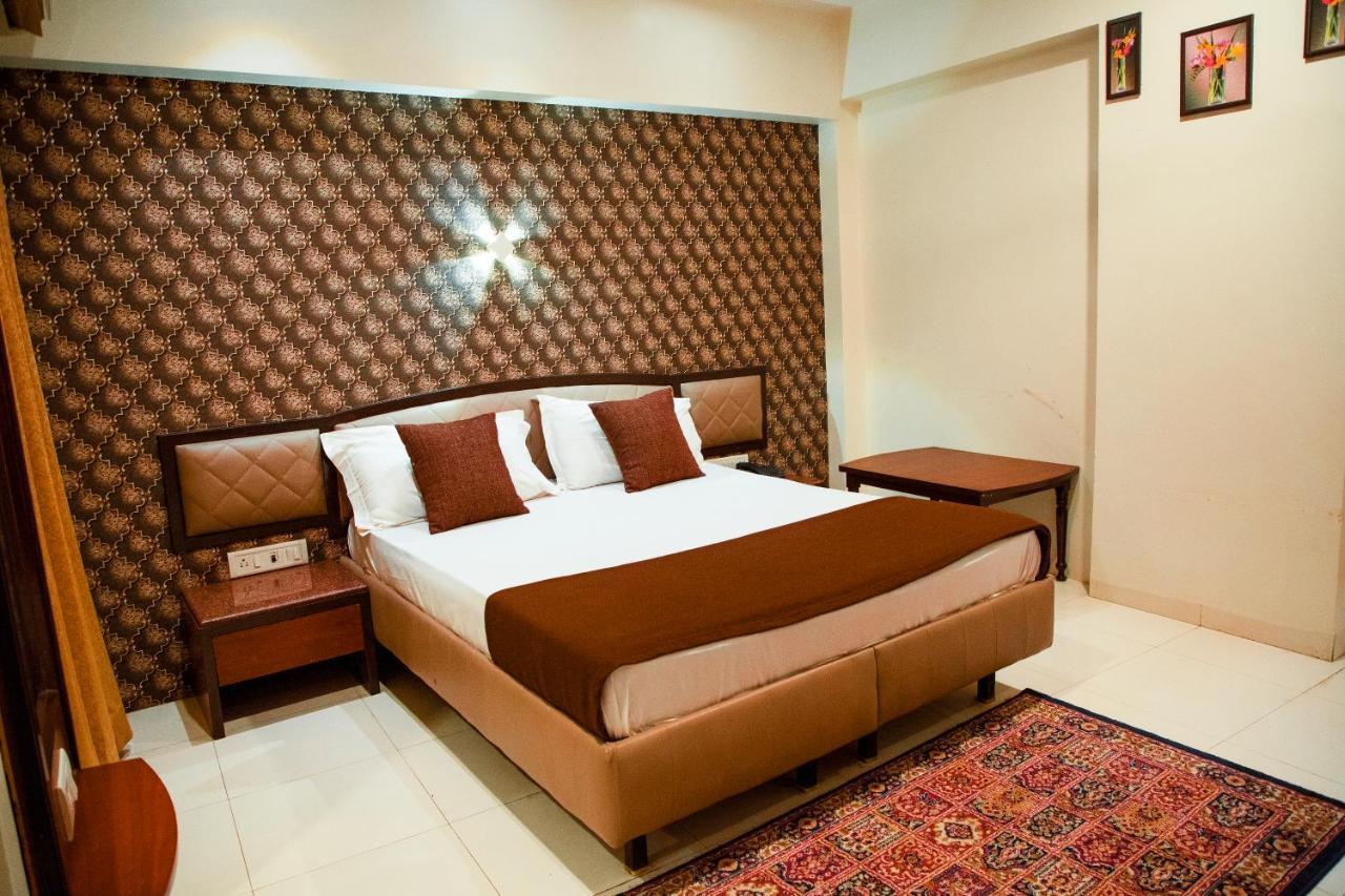 Hotel Ashoka Mire Exterior photo